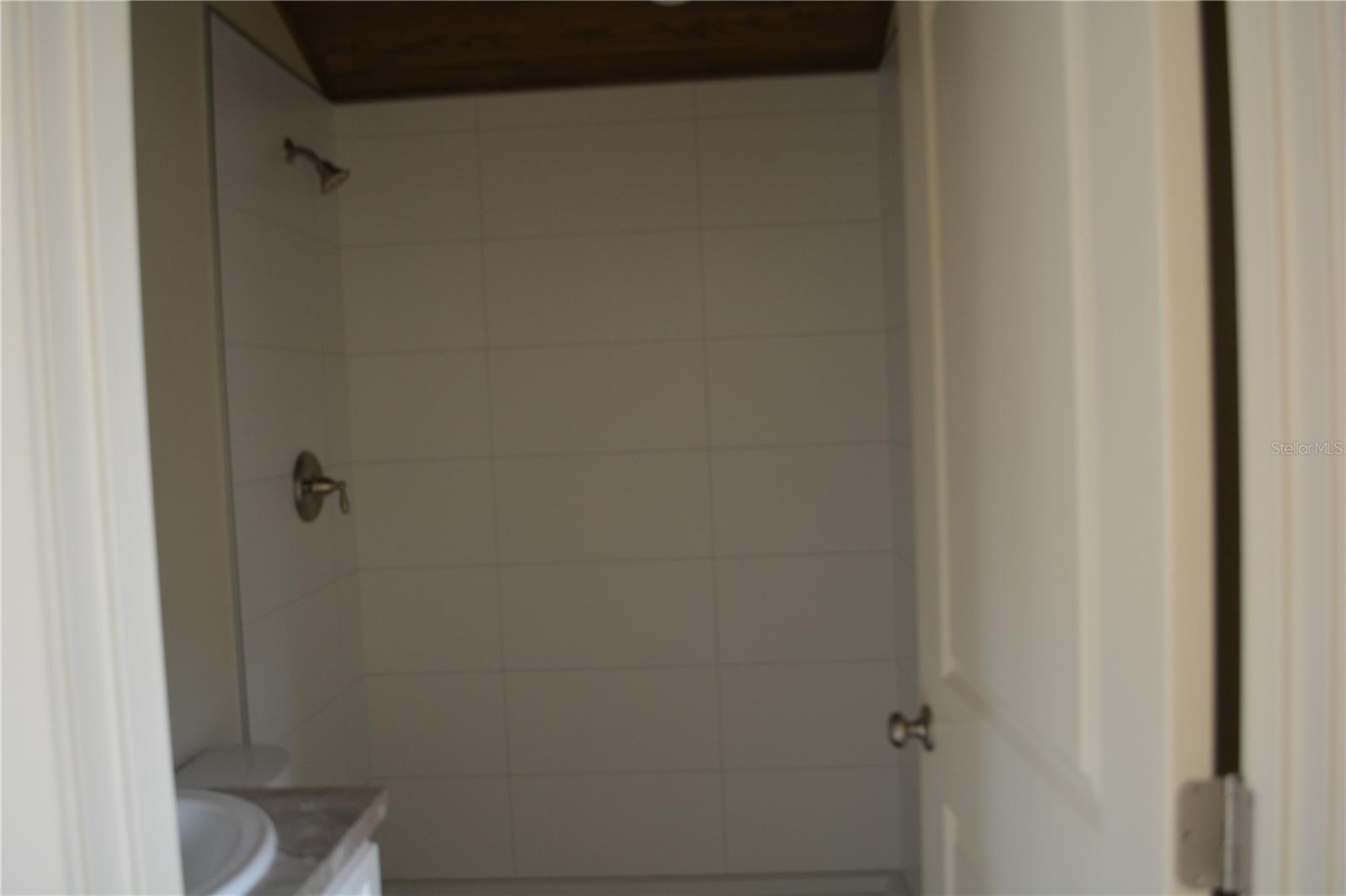 MILTON SQUARE - Residential