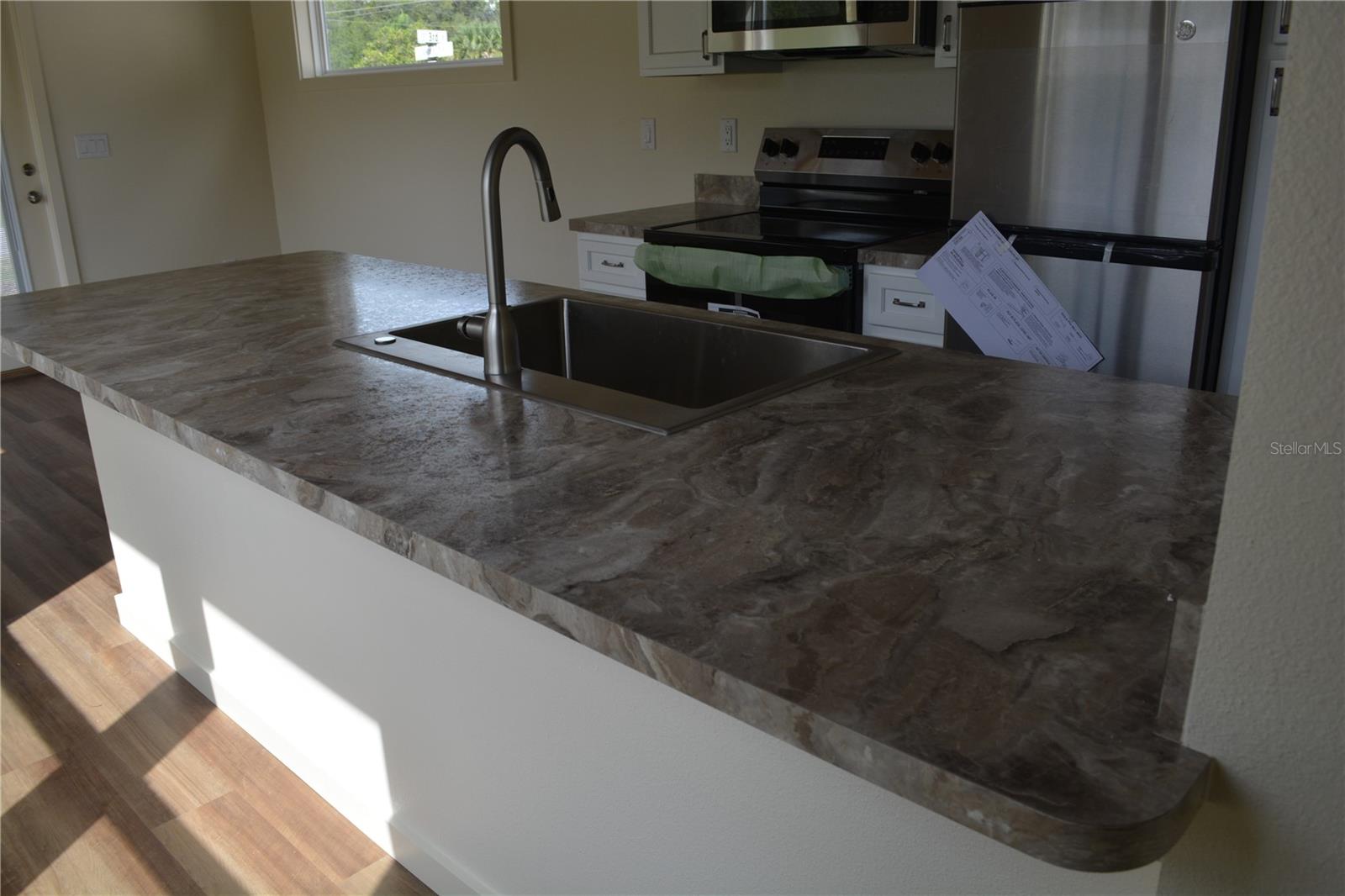 MILTON SQUARE - Residential