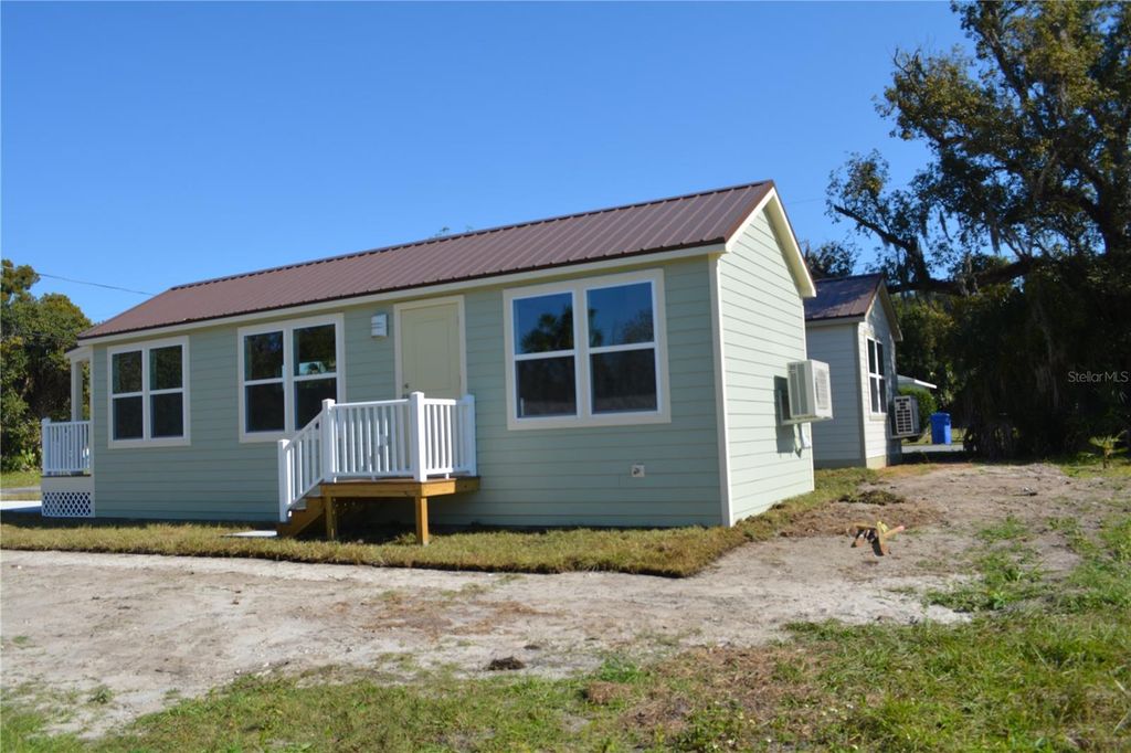 Photo of 620 Third St, Oviedo, FL 32765 (MLS # O6293148)