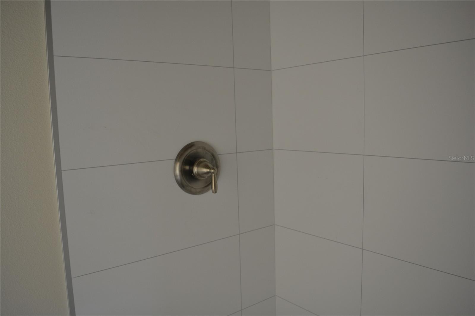 MILTON SQUARE - Residential