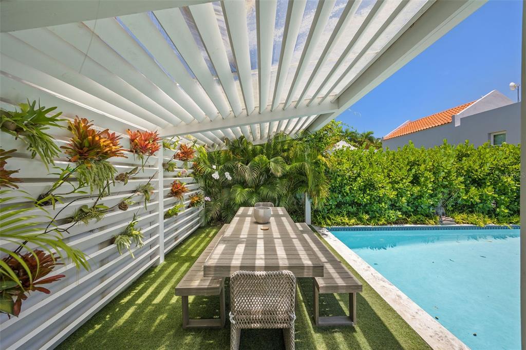 DORADO BEACH EAST - Residential