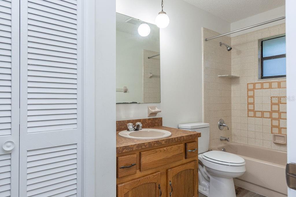 ORANGE CITY HILLS ADD 01 SEC UNREC 138A - Residential Lease