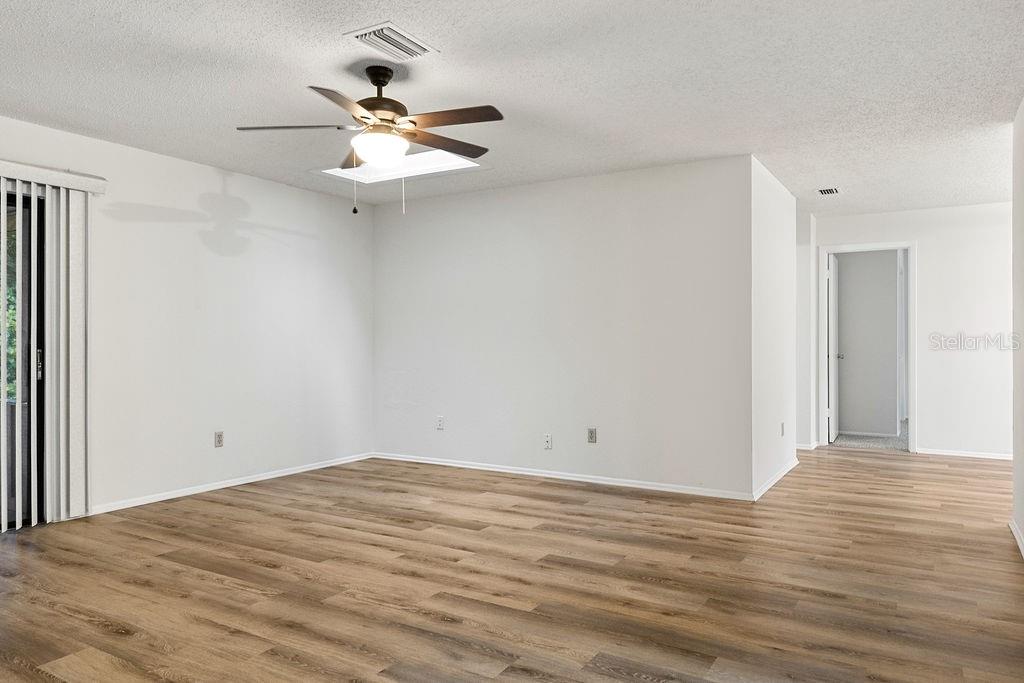 223 E FERN DRIVE