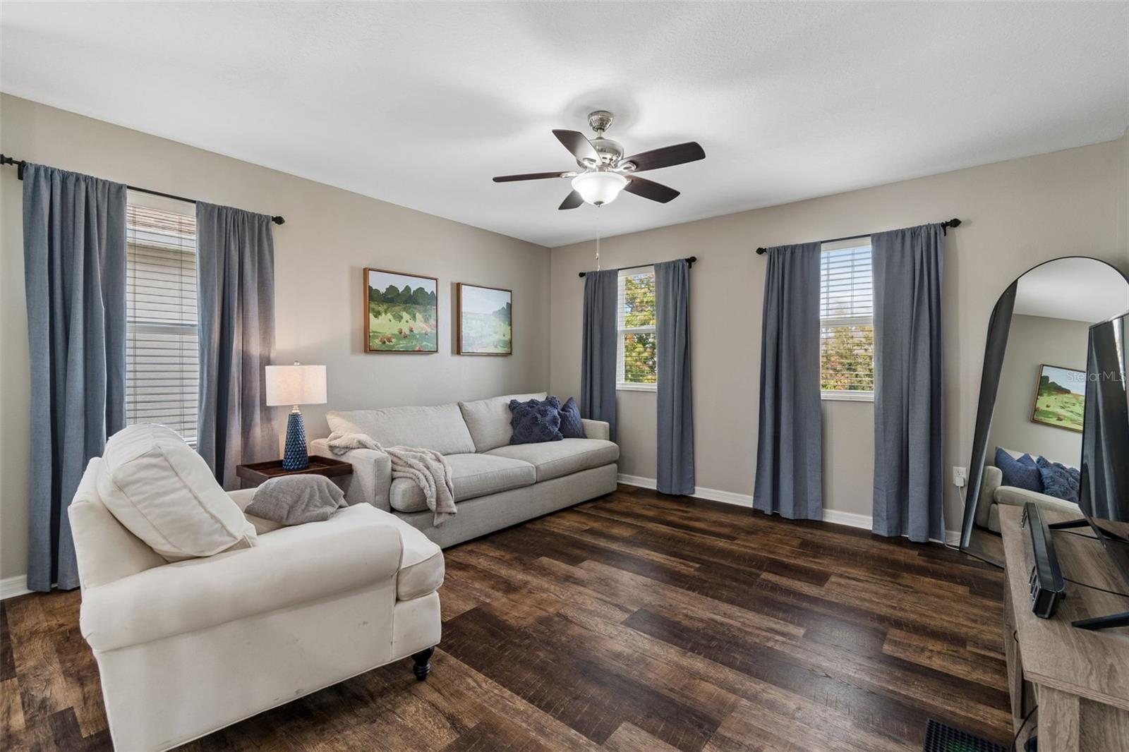 MIRABELLA - Residential