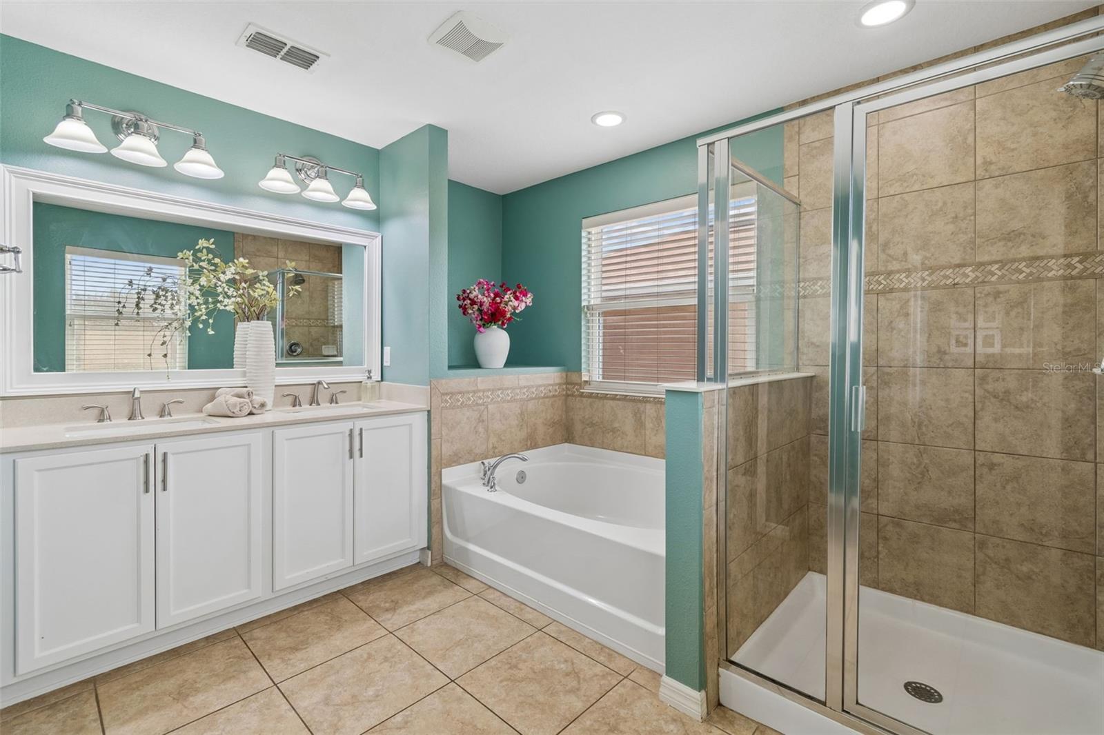 MIRABELLA - Residential