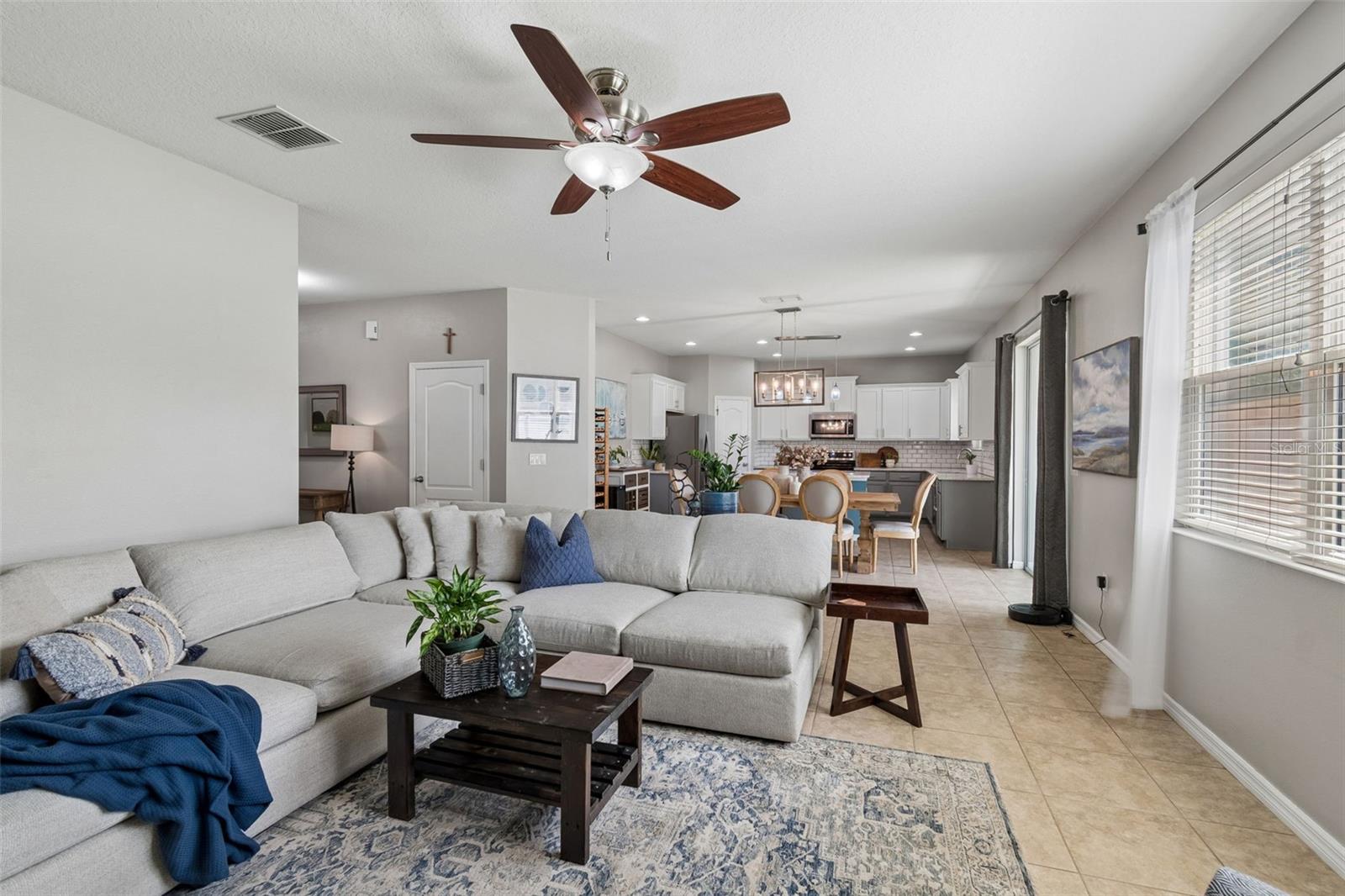 MIRABELLA - Residential