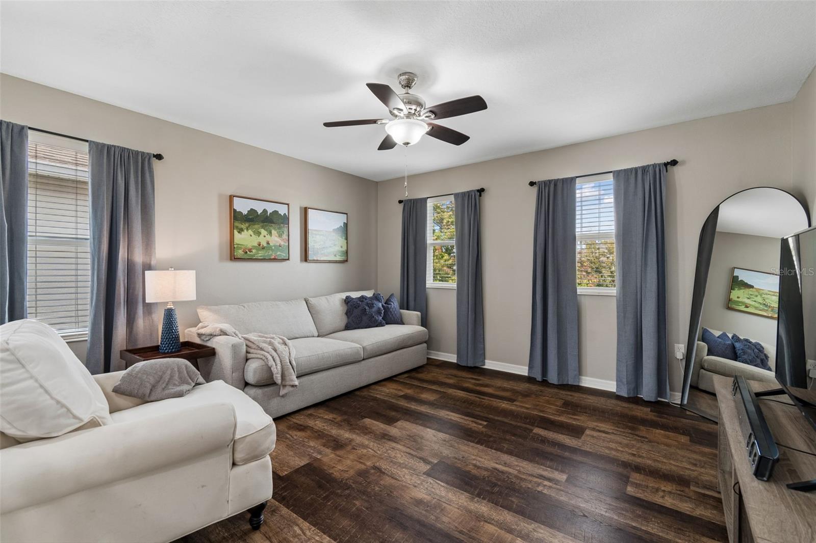 MIRABELLA - Residential