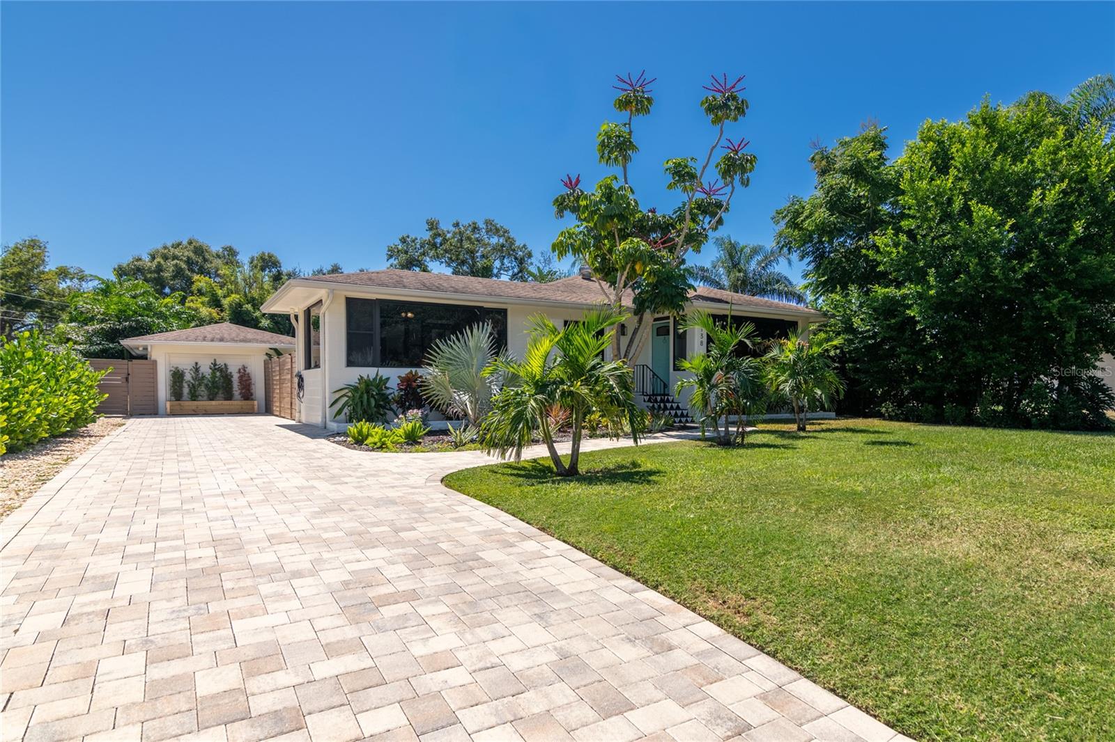 PASADENA ESTATES SEC F - Residential