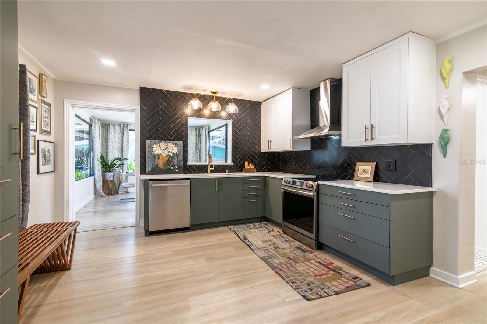 PASADENA ESTATES SEC F - Residential