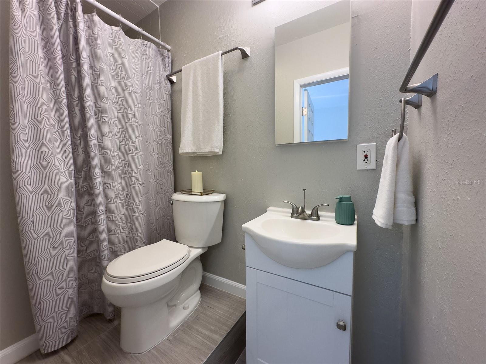 PASADENA ESTATES SEC F - Residential