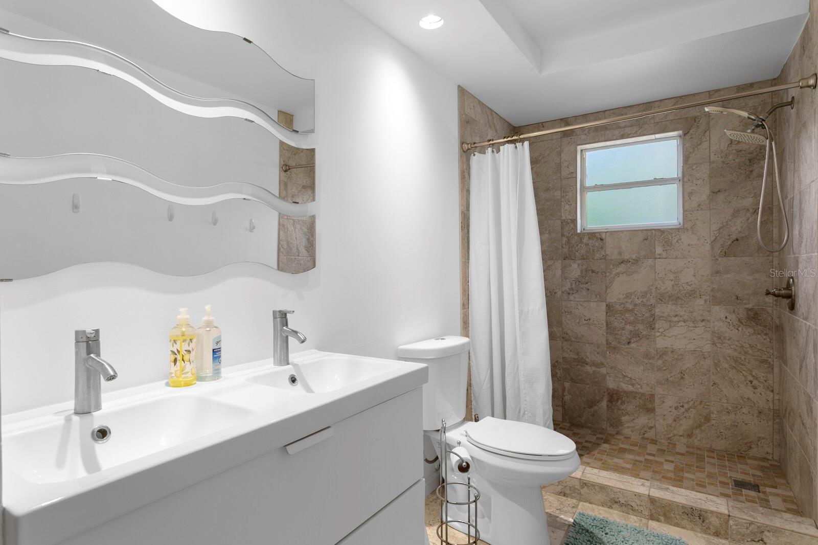 FAIRVIEW - Residential Lease