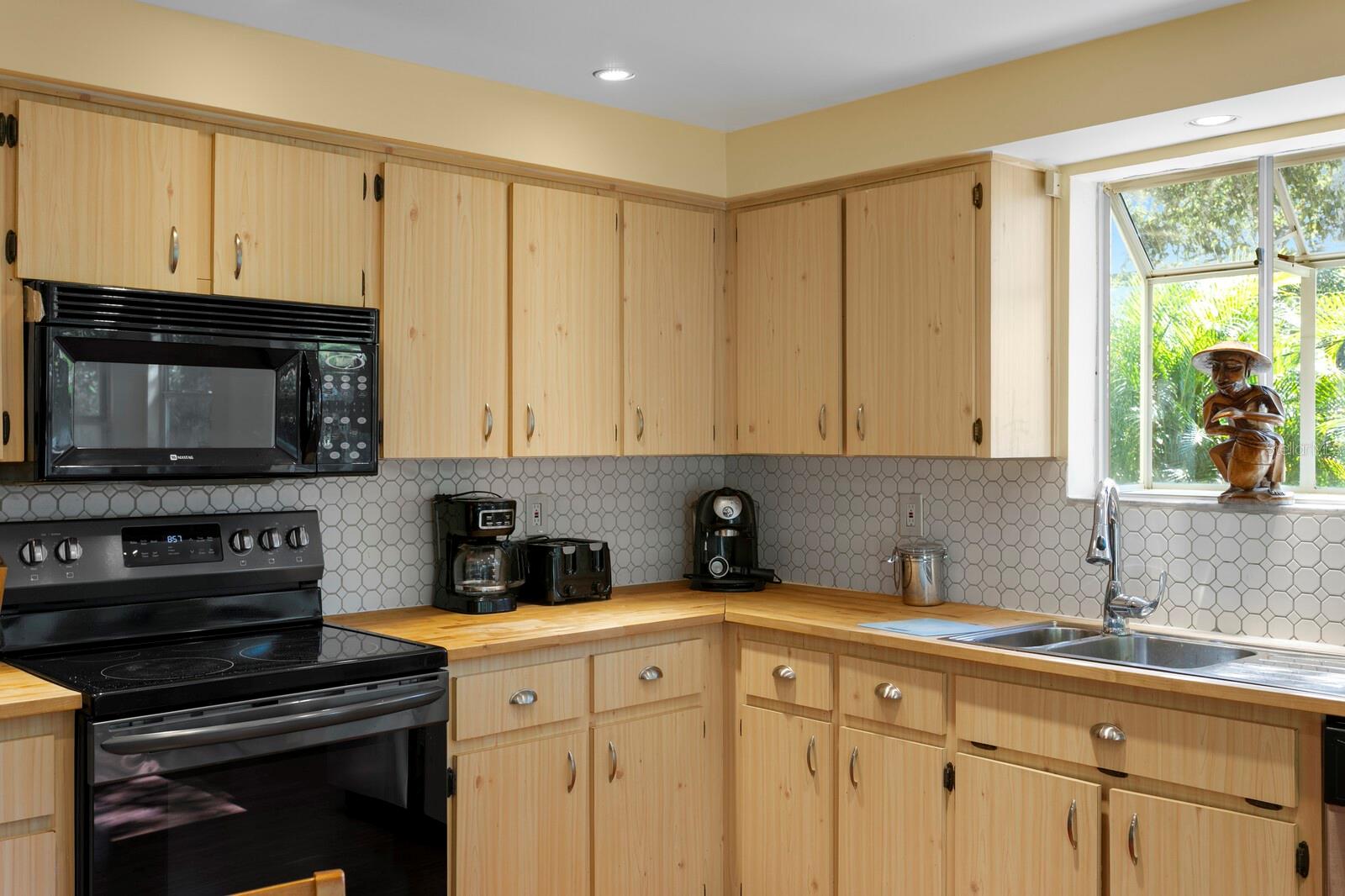 FAIRVIEW - Residential Lease