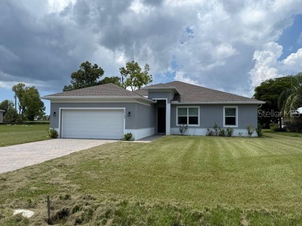 Photo of 16142 Juarez Circle, Punta Gorda, FL 33955 (MLS # C7513901)