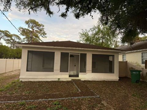 Photo of 4407 N 44th Street, Tampa, FL 33610 (MLS # TB8491105)