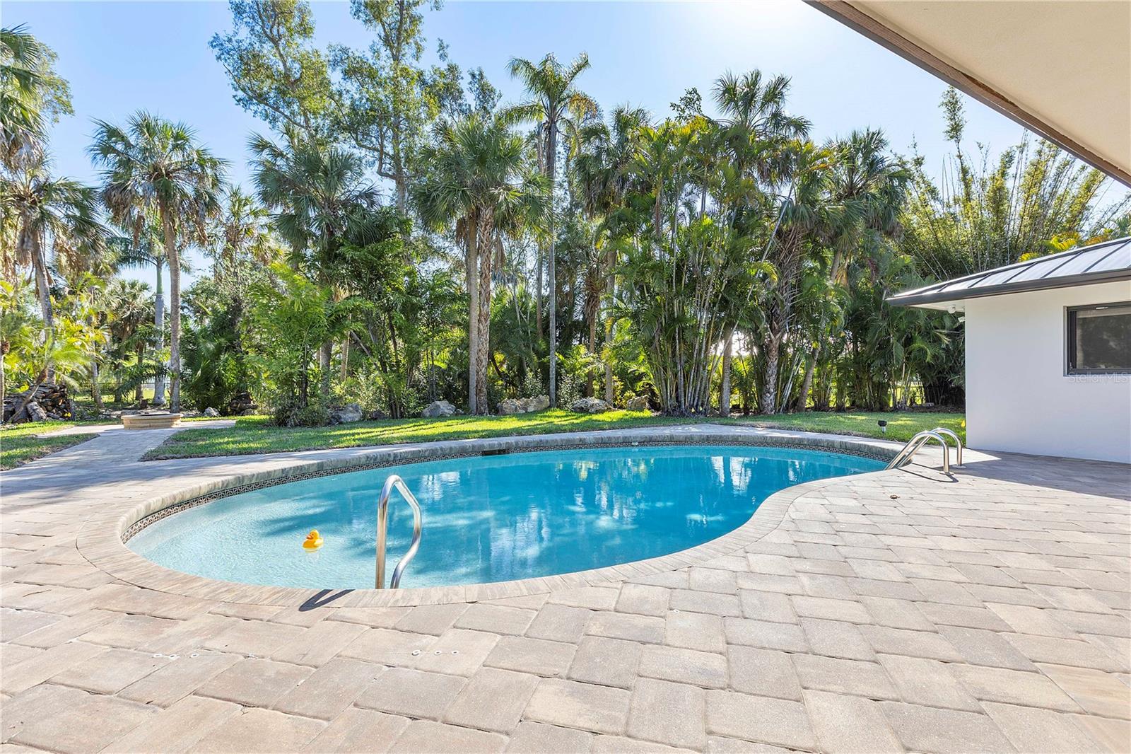 3511 HERITAGE LANE