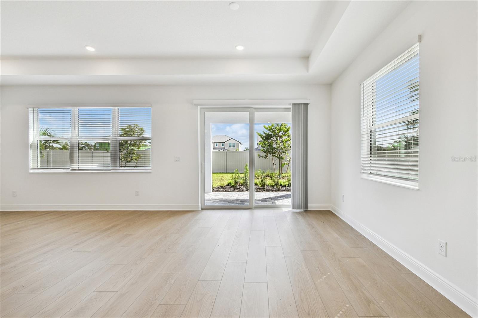 HAWKSTONE - Residential