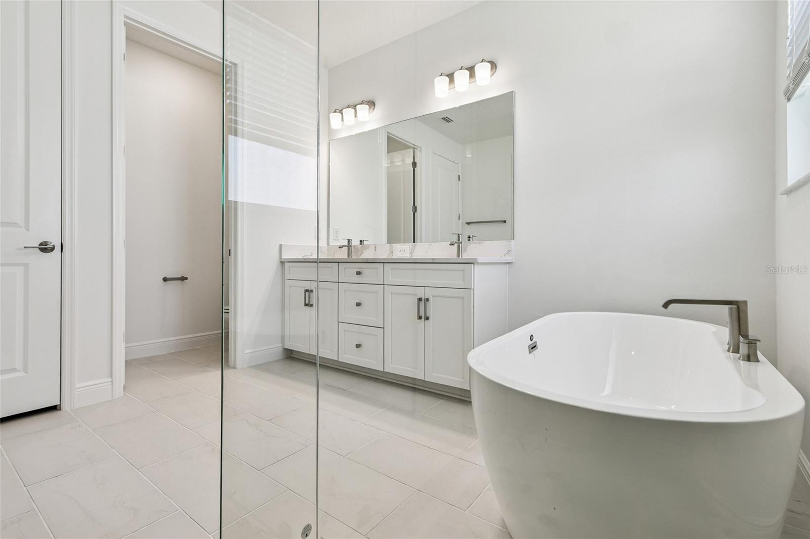HAWKSTONE - Residential