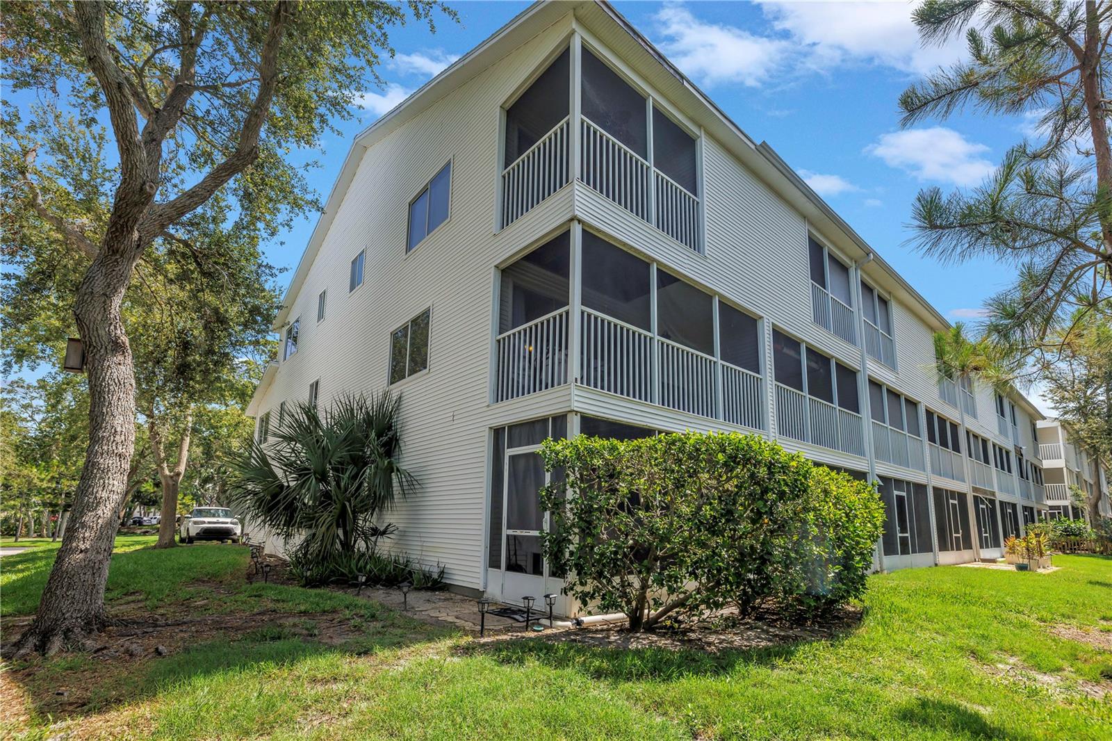 TARA CAY SOUND SOUTH - Residential Lease