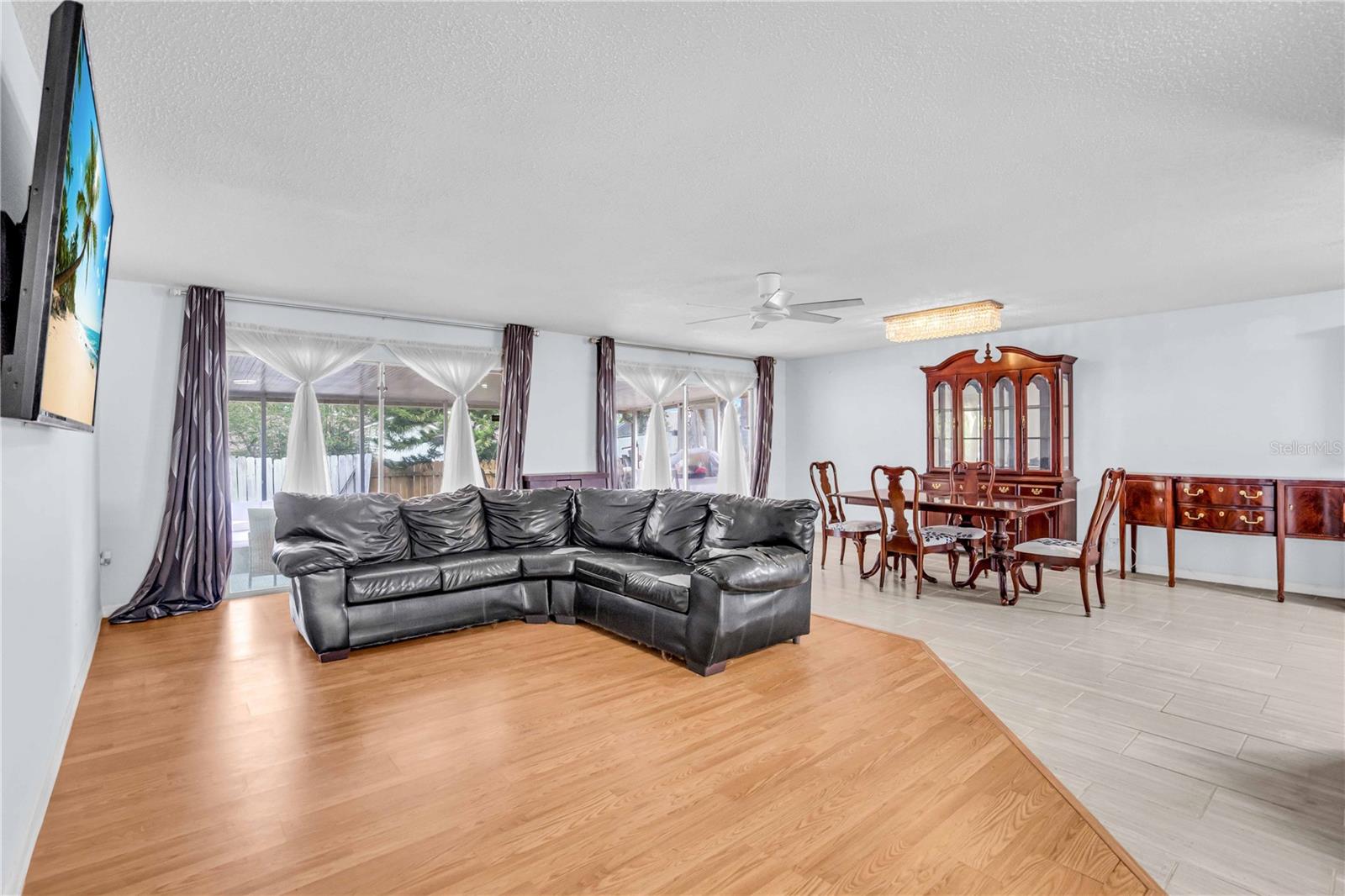 8407 CALADESI ISLAND DR