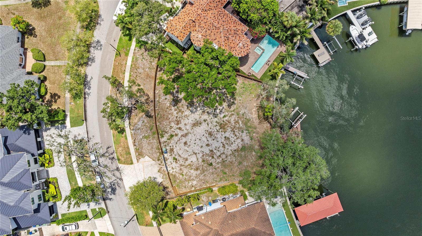 86 BAHAMA CIRCLE