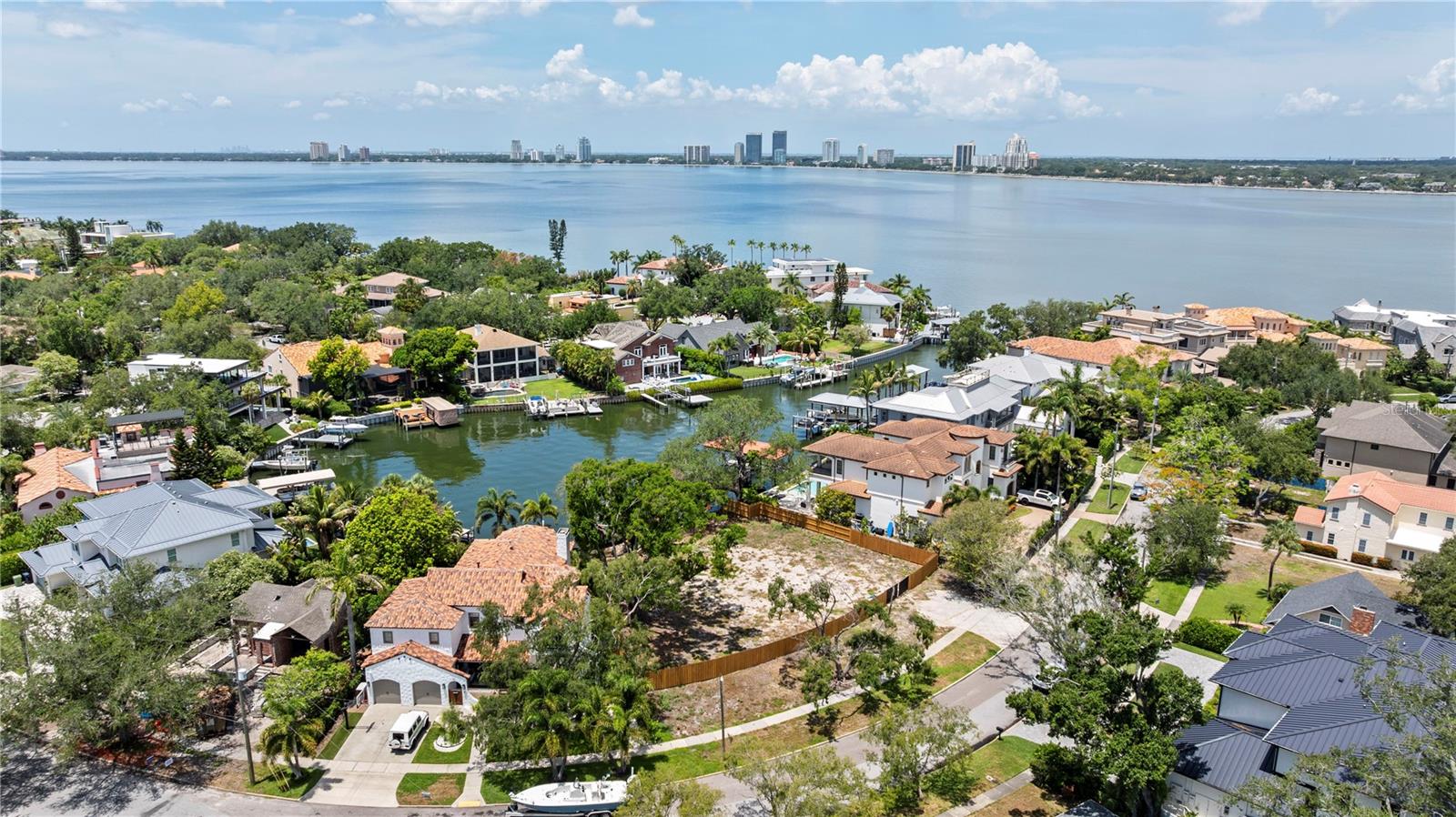 86 BAHAMA CIRCLE