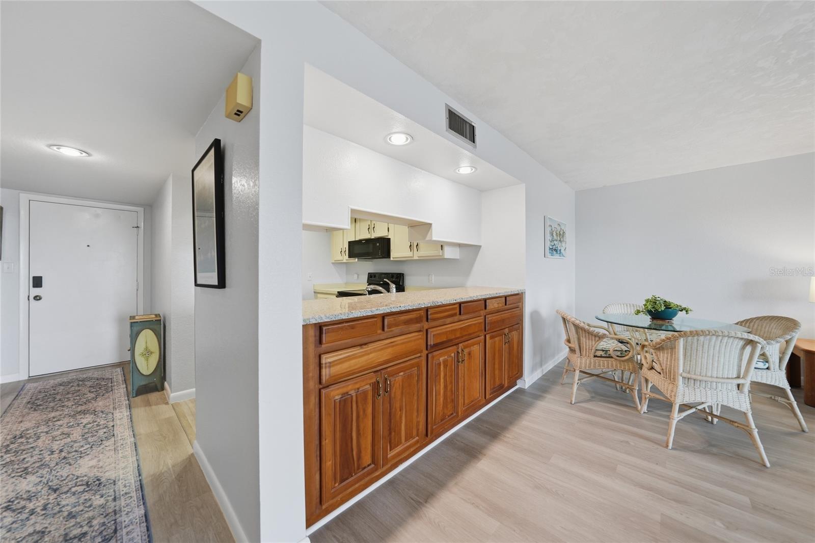 EMERALD POINTE PH 06 BLDG F - Residential