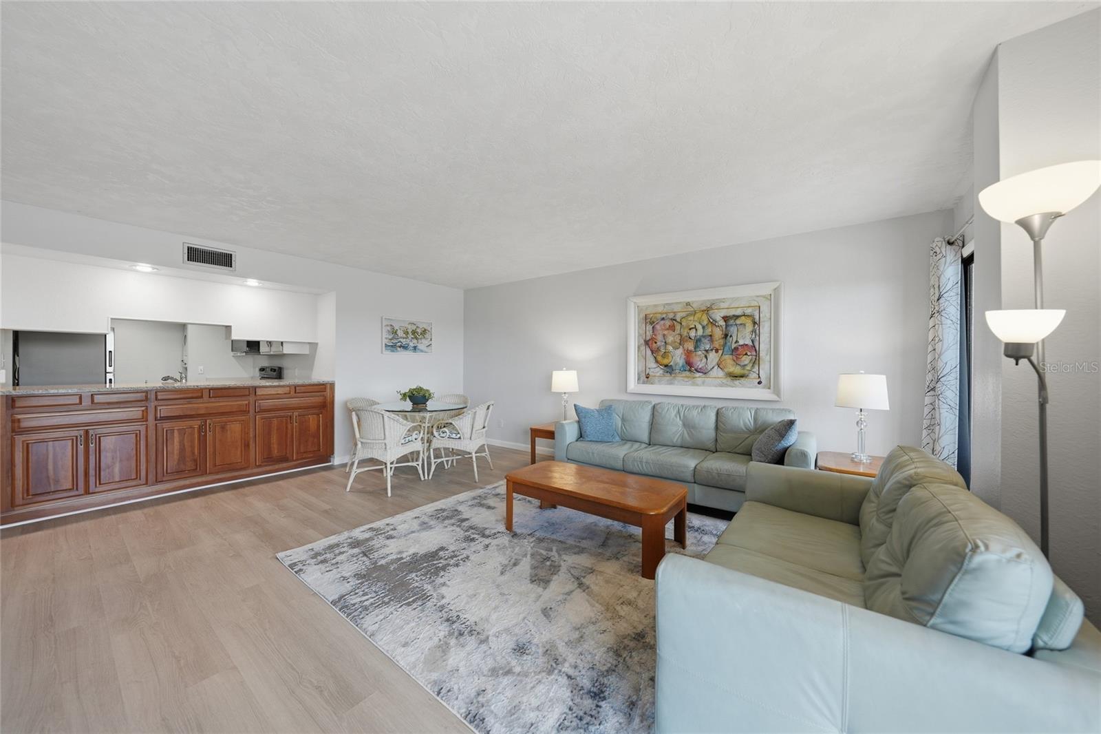 EMERALD POINTE PH 06 BLDG F - Residential