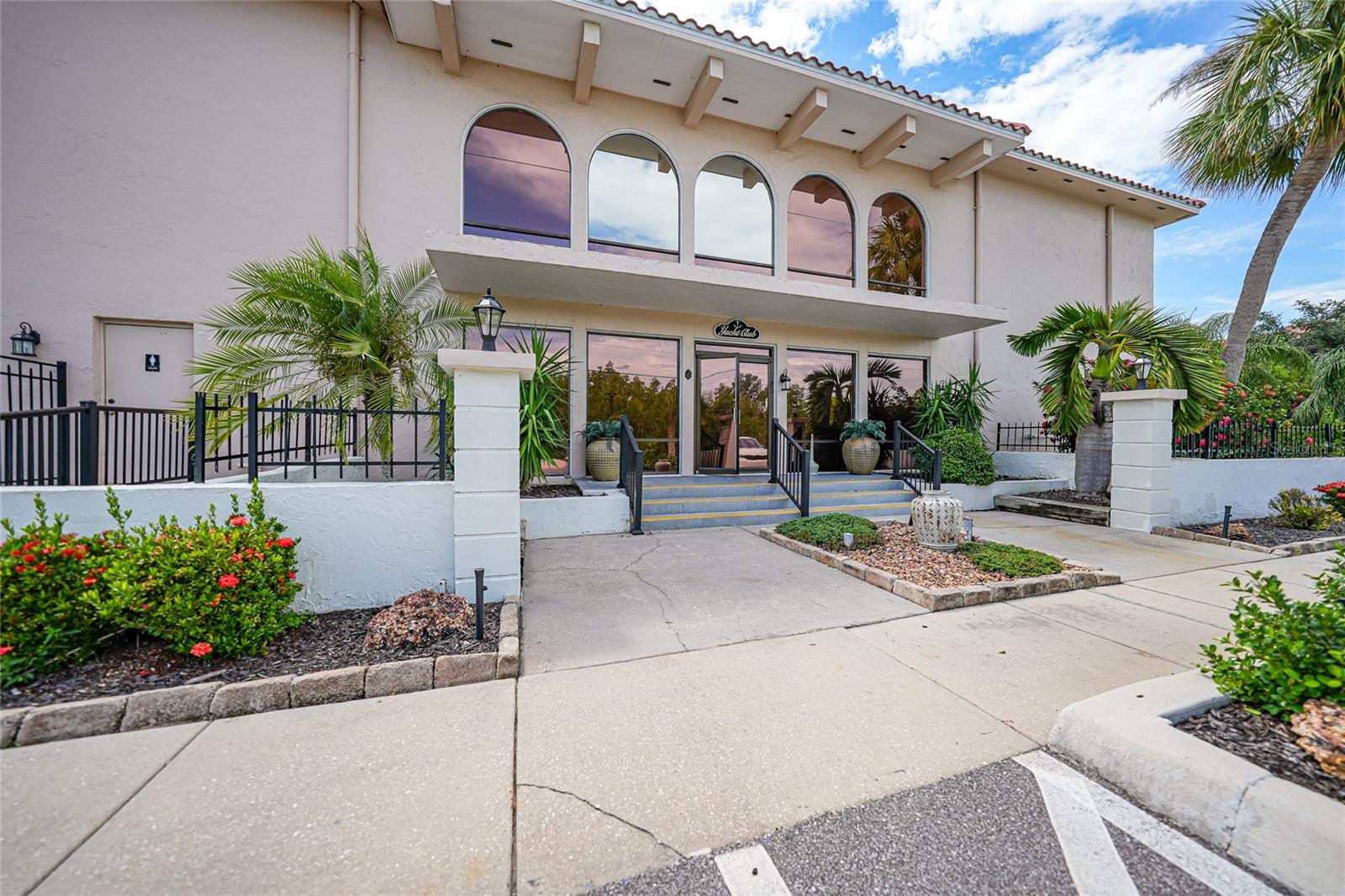 EMERALD POINTE PH 06 BLDG F - Residential