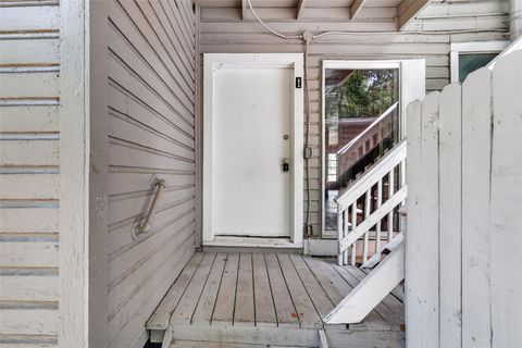Tiny photo for 527 E Lemon Avenue, Eustis, FL 32726 (MLS # G5113226)