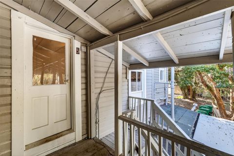 Tiny photo for 527 E Lemon Avenue, Eustis, FL 32726 (MLS # G5113226)