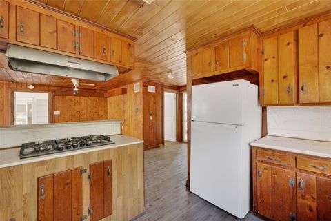 Tiny photo for 527 E Lemon Avenue, Eustis, FL 32726 (MLS # G5113226)