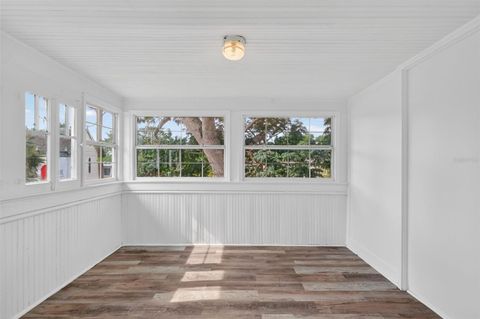 Tiny photo for 527 E Lemon Avenue, Eustis, FL 32726 (MLS # G5113226)