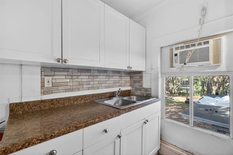 Tiny photo for 527 E Lemon Avenue, Eustis, FL 32726 (MLS # G5113226)