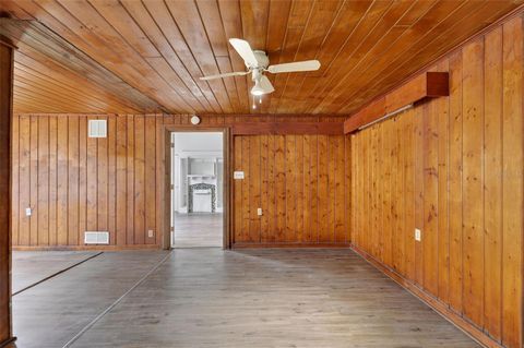 Tiny photo for 527 E Lemon Avenue, Eustis, FL 32726 (MLS # G5113226)