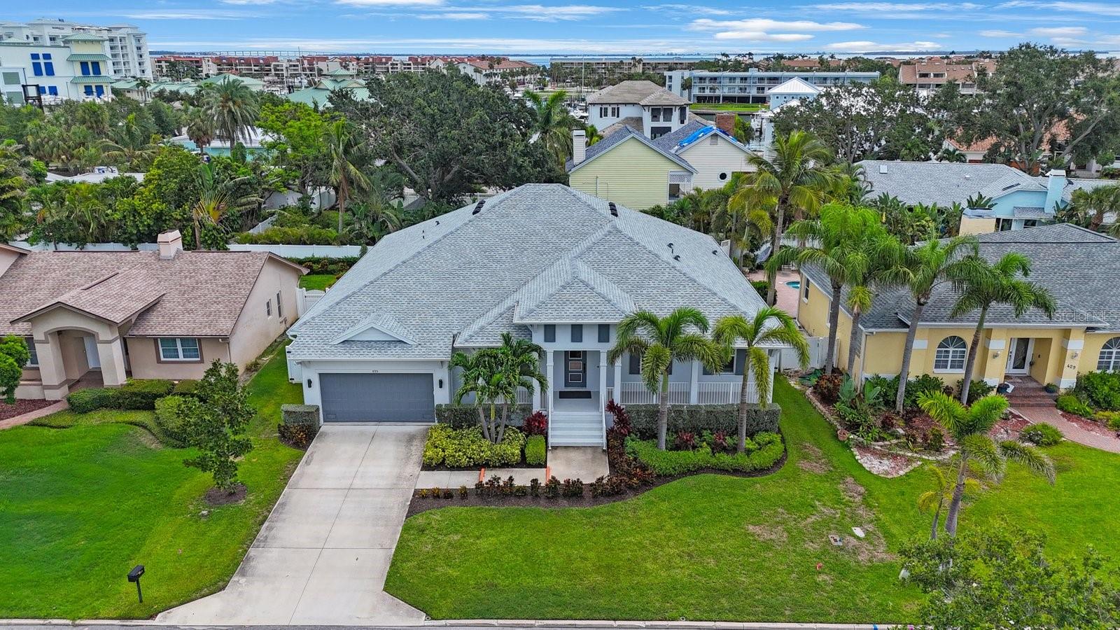 TIERRA VERDE - Residential
