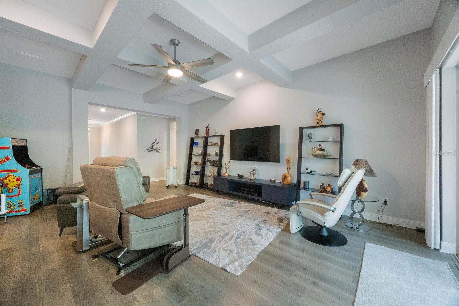 TIERRA VERDE - Residential