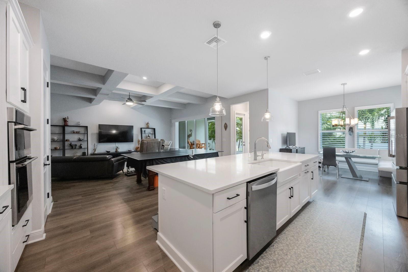 TIERRA VERDE - Residential
