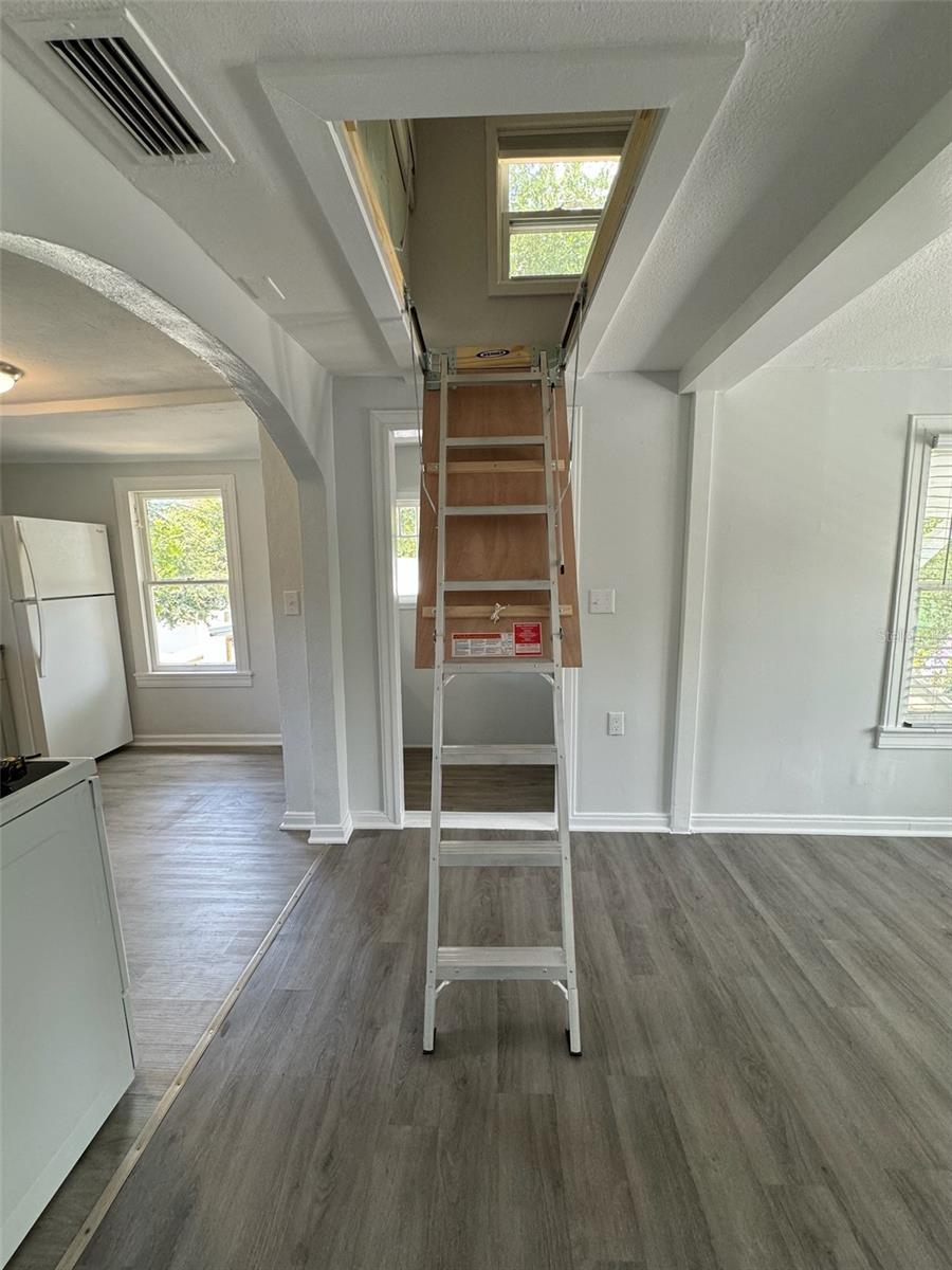 COLFAX CITY - Residential Income