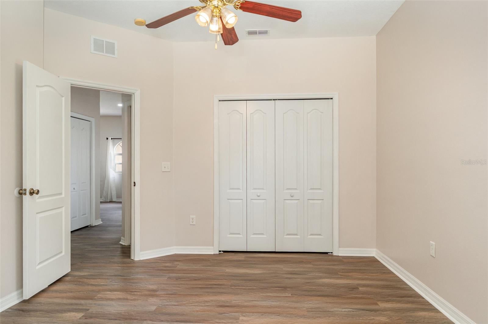 ACREAGE & UNREC - Residential