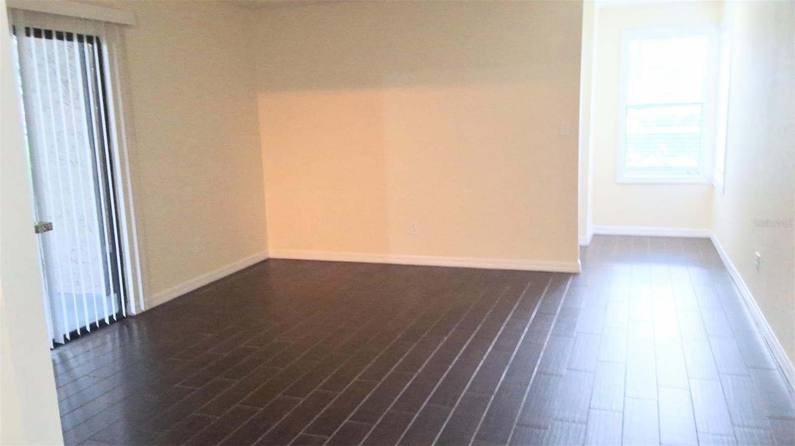 PARKVIEW VILLAGE - Residential Lease