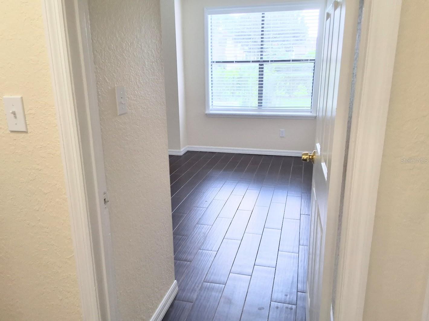 PARKVIEW VILLAGE - Residential Lease