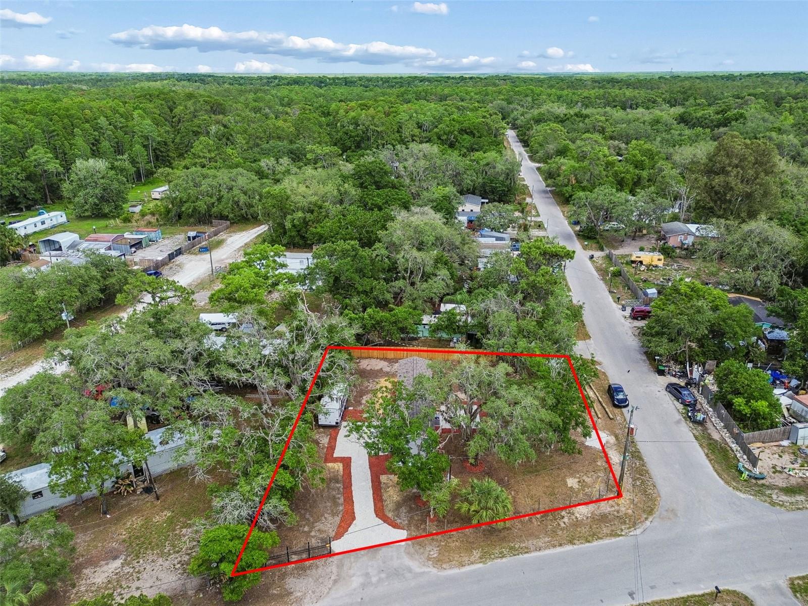 MOON LAKE ESTATES - Residential