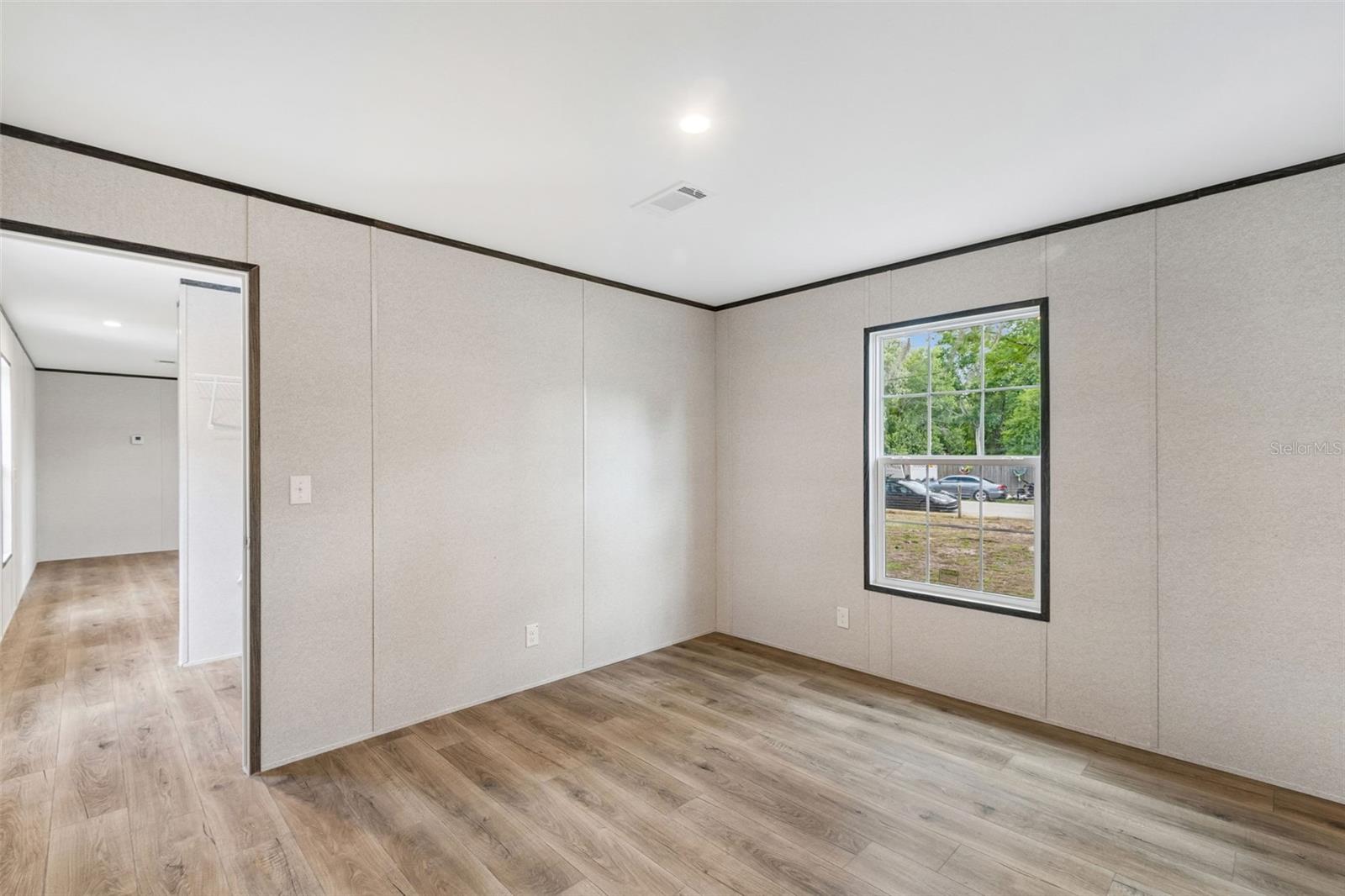 MOON LAKE ESTATES - Residential