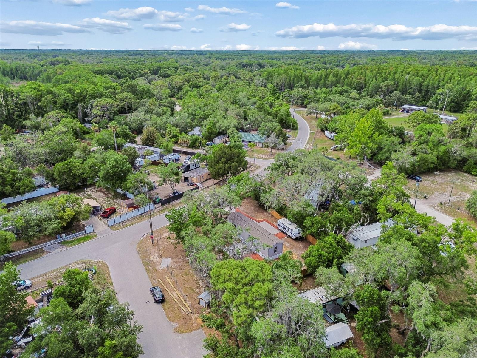 MOON LAKE ESTATES - Residential