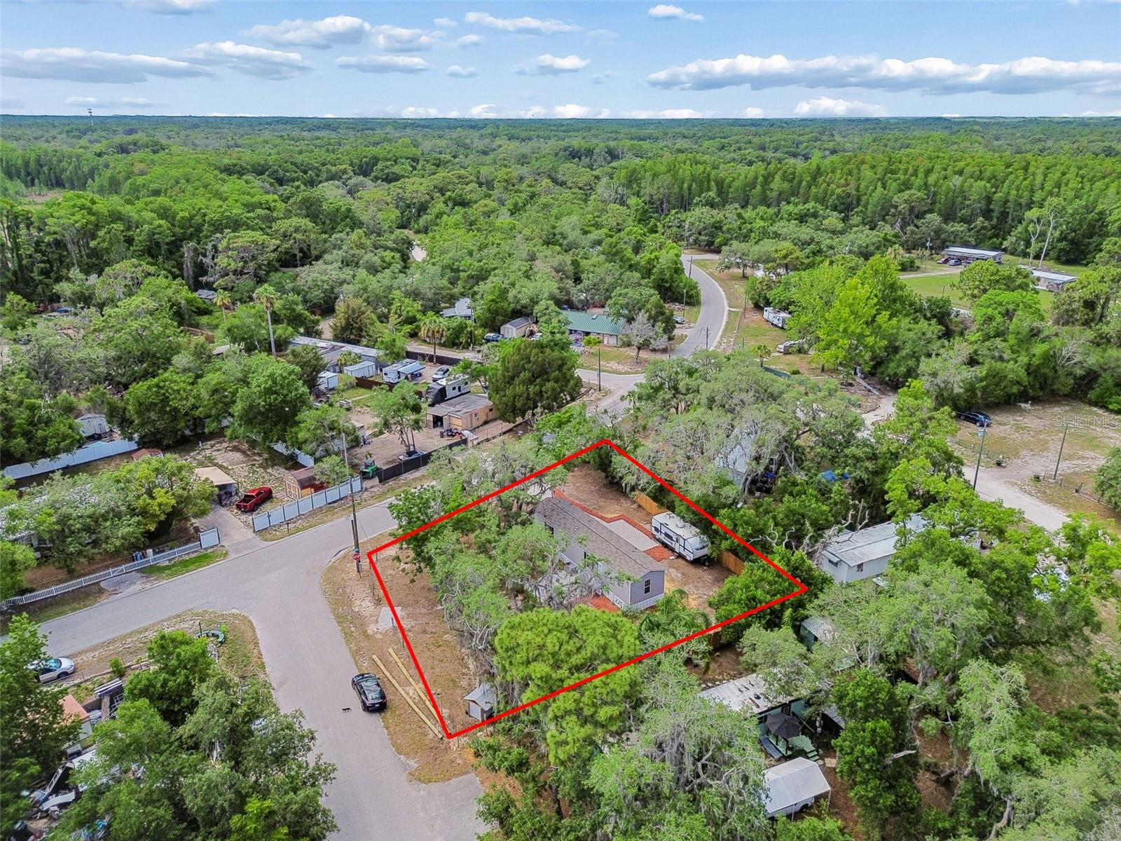 MOON LAKE ESTATES - Residential