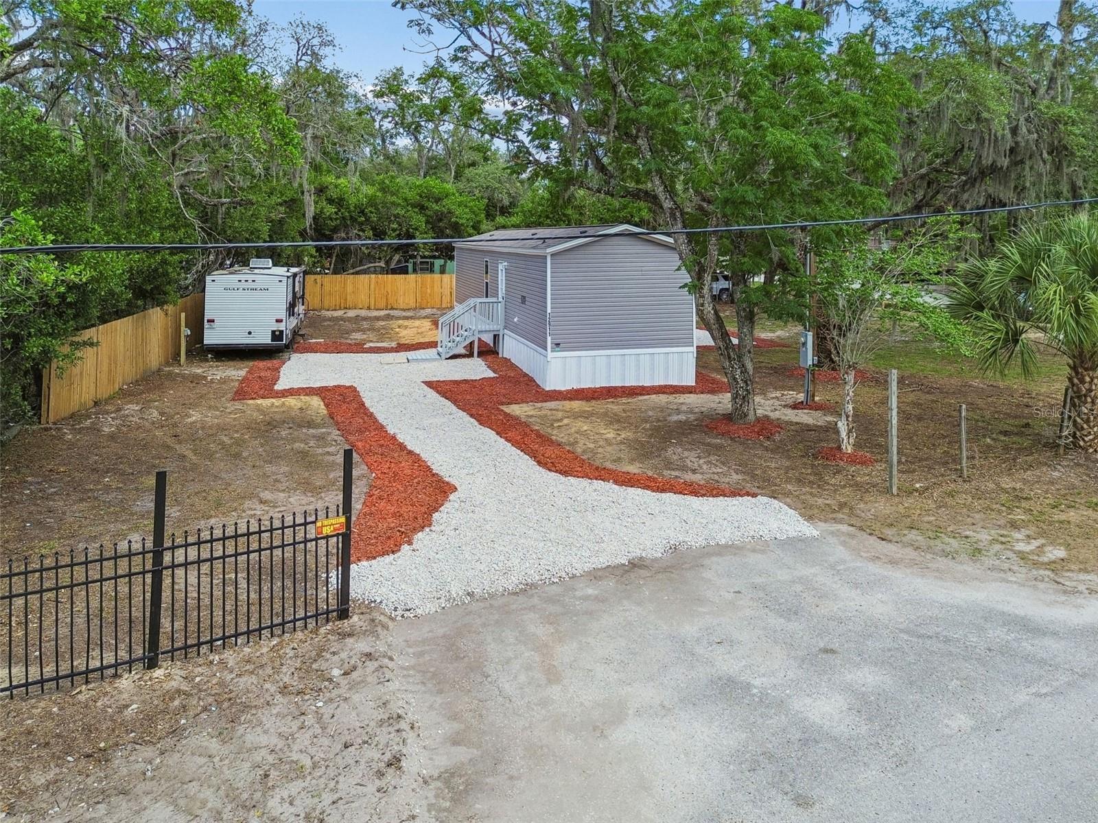 MOON LAKE ESTATES - Residential