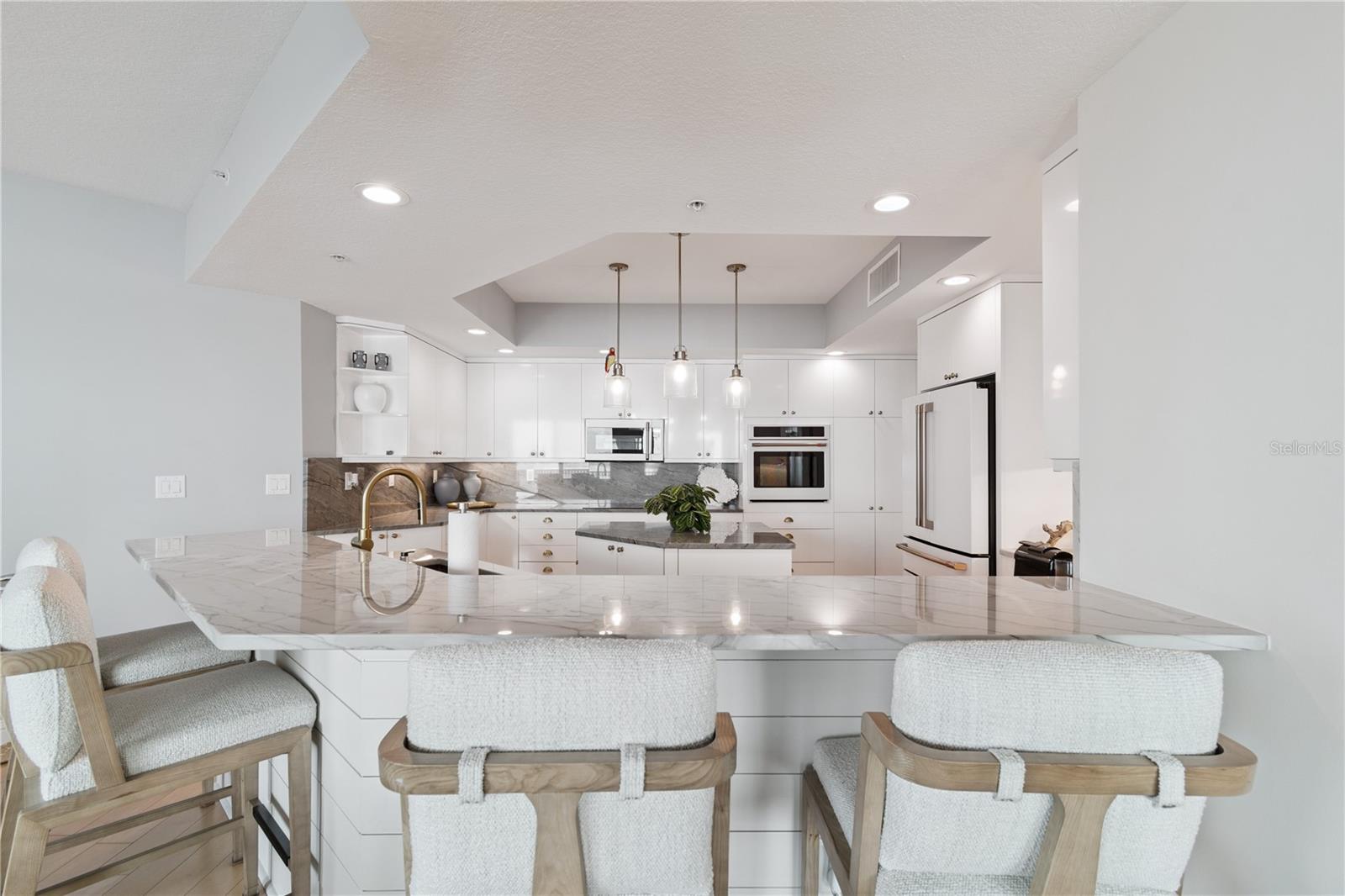 THE ALAGON ON BAYSHORE - Residential