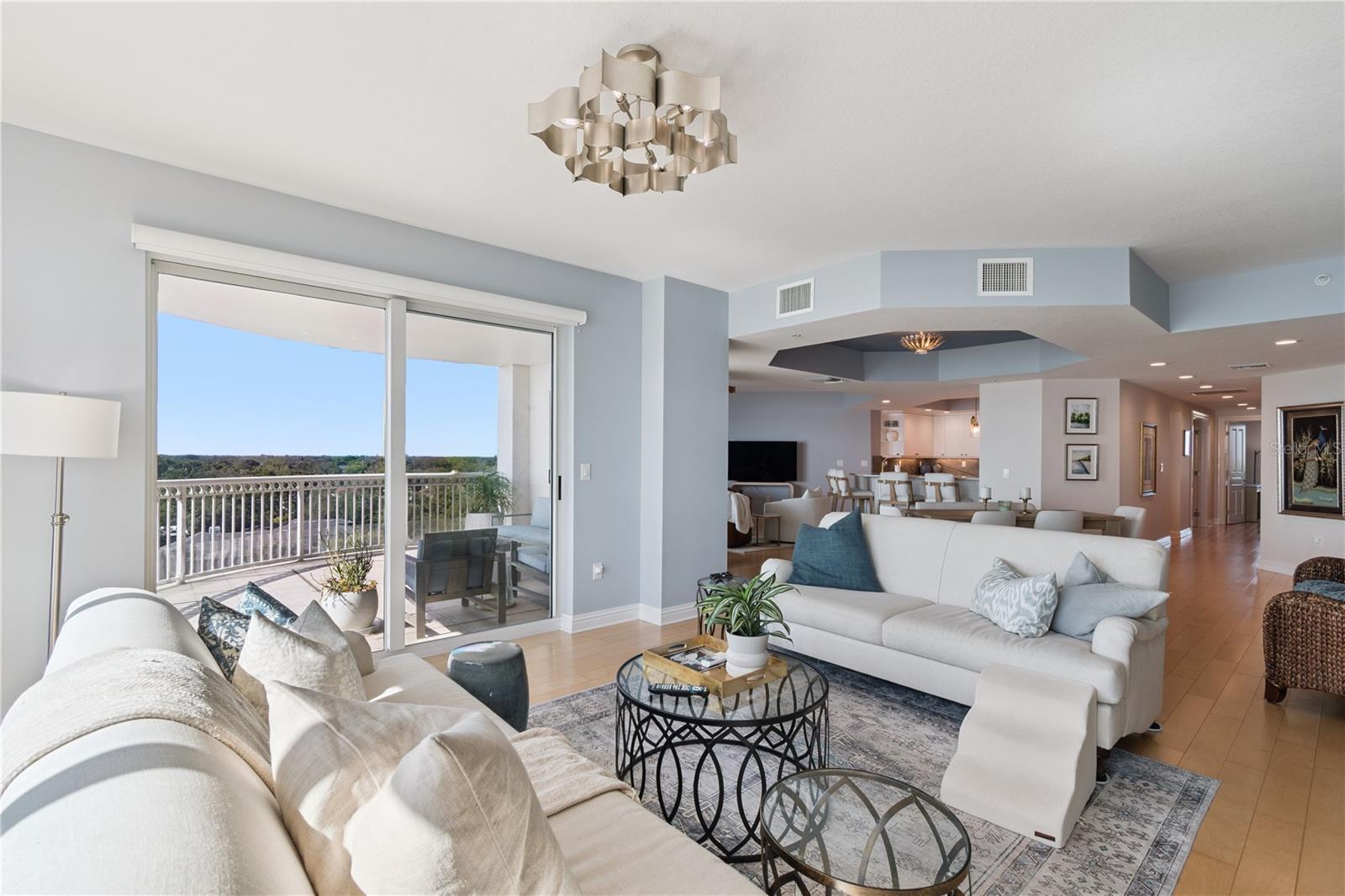 THE ALAGON ON BAYSHORE - Residential
