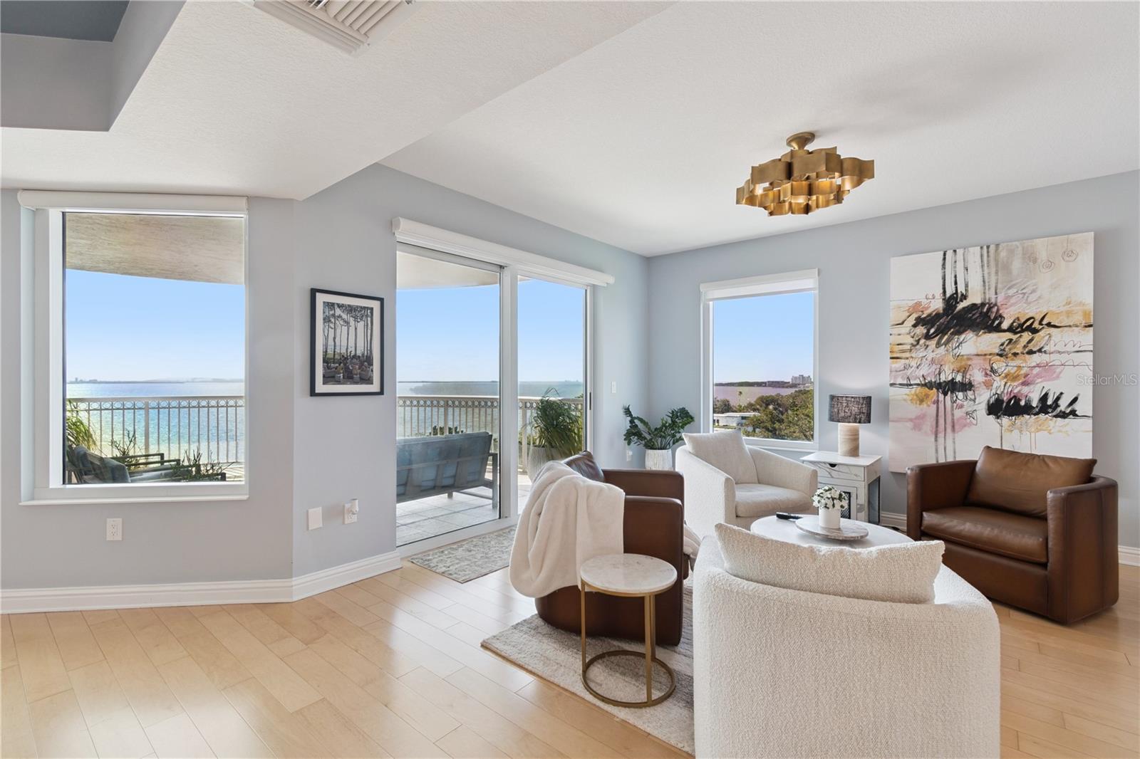 THE ALAGON ON BAYSHORE - Residential