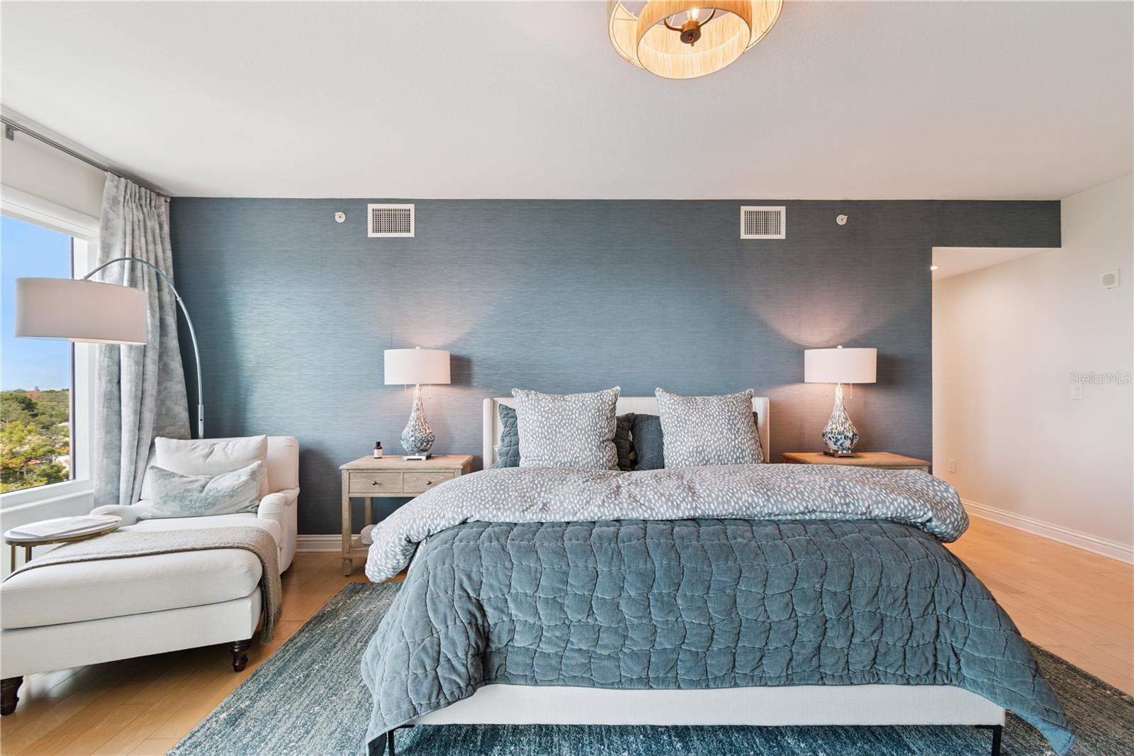 THE ALAGON ON BAYSHORE - Residential